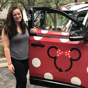 Meet your Posher, Danielle